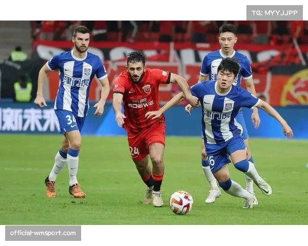 悉尼FC未能签约巴多拉托，主帅表示球队需加强后场稳定性